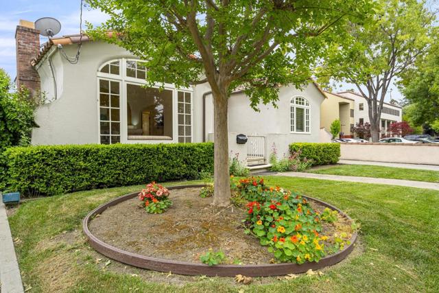 986 Schiele Avenue, San Jose CA: https://media.crmls.org/mediaz/427e5a80-c576-4322-a582-fe051b04565d.jpg
