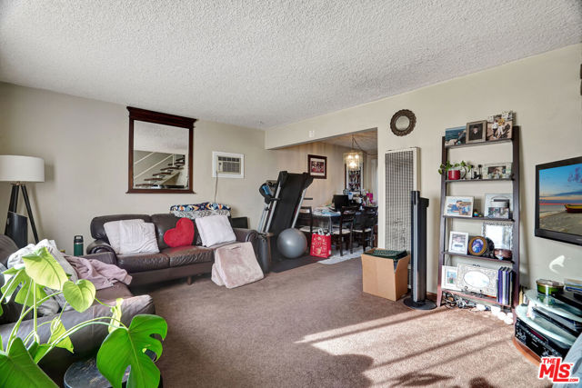 901 Rosemont Avenue, Los Angeles CA: https://media.crmls.org/mediaz/427e5f1a-8c61-47a7-8282-f6d73671ecf8.jpg