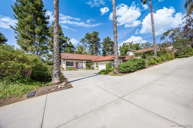 1857 Goldenrod Ln, Vista CA: https://media.crmls.org/mediaz/427f2524-a5cc-4088-8055-7f4b814ffecb.jpg