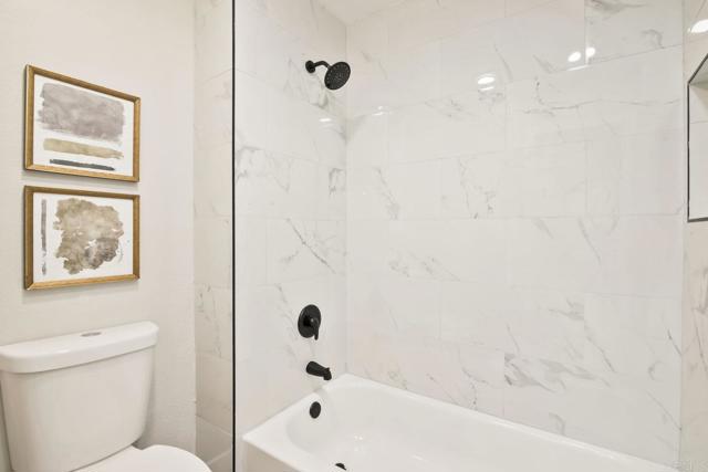 Detail Gallery Image 16 of 21 For 3230 Ashford Street a,  San Diego,  CA 92111 - 2 Beds | 2 Baths