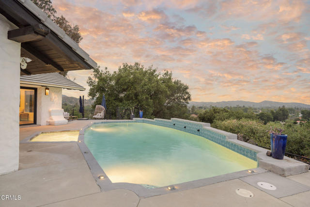 31673 Foxfield Drive, Westlake Village CA: https://media.crmls.org/mediaz/427f7935-b3c7-4129-a3e4-f7f12a2a35cd.jpg