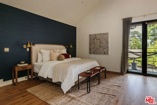 11734 Huston Street, Valley Village CA: https://media.crmls.org/mediaz/428006a2-463f-4e35-8625-60684a091eb1.jpg