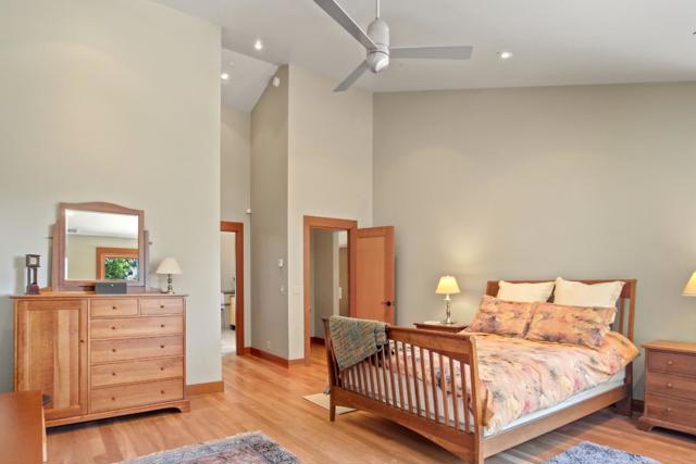 7405 Alpine Road, La Honda CA: https://media.crmls.org/mediaz/42800d51-95af-49f7-80a0-1e28ddfa32c5.jpg