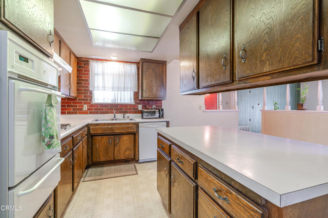 19385 baelen Street, Rowland Heights CA: https://media.crmls.org/mediaz/4280d074-5382-4a89-837d-a236a5c8d246.jpg
