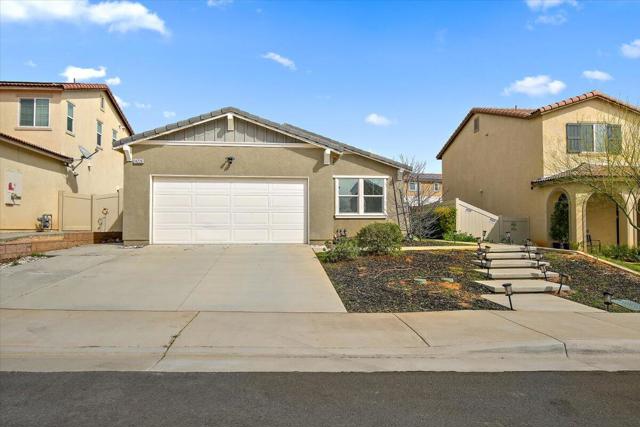 14226 Revana Lane, Beaumont CA: https://media.crmls.org/mediaz/4280e7ce-2346-43c8-b02b-dedd4802a6ff.jpg