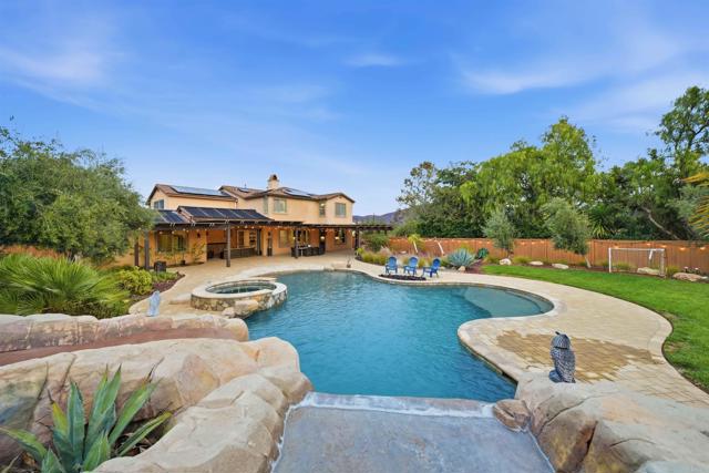 2914 Morning Creek Road, Chula Vista CA: https://media.crmls.org/mediaz/4280e7d0-34f0-4549-bf42-6938ba52c1ab.jpg