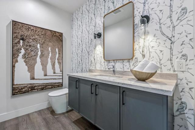 587 Creekside Court, Half Moon Bay CA: https://media.crmls.org/mediaz/4281e909-d2c4-4865-baa1-f9ccaa015803.jpg