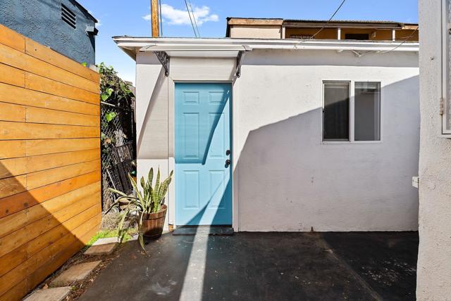 Detail Gallery Image 24 of 34 For 10517 S Normandie Ave., Los Angeles,  CA 90044 - 3 Beds | 1/1 Baths