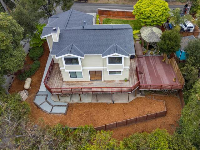 3040 Pacific Heights Drive, Aptos CA: https://media.crmls.org/mediaz/428237a7-9af4-4e82-80b5-f3c3571ac6aa.jpg