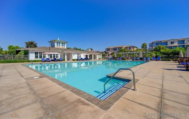 4314 Star Path Way, Oceanside CA: https://media.crmls.org/mediaz/4282bb9a-2cd3-4c96-a6ed-9da5a97ddc9a.jpg