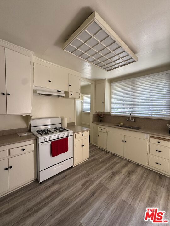 Drew Fenton | 368 Entrada Drive Santa Monica CA | MLS: 7332198