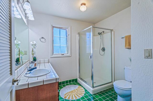 135 Seabreeze Place, Aptos CA: https://media.crmls.org/mediaz/42845828-982a-419d-a495-4758462dc16c.jpg