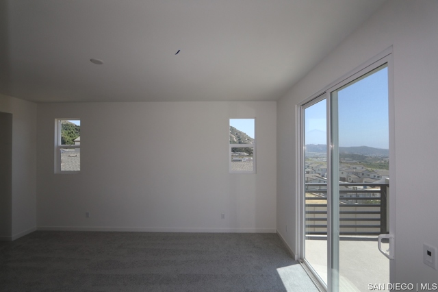 632 MEADOWOOD ST, Fallbrook CA: https://media.crmls.org/mediaz/4284bf16-b1b4-4f1c-9c8f-fd604519dbee.jpg