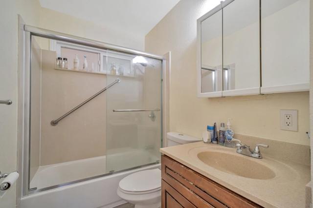 14997 Edgemoor Street, San Leandro CA: https://media.crmls.org/mediaz/4285d1cb-6d39-4bb0-9f08-261540177886.jpg