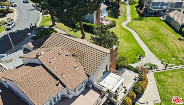32134 Beachlake Lane, Westlake Village CA: https://media.crmls.org/mediaz/4285e143-2a54-44d9-96ec-6d9d91a1886f.jpg