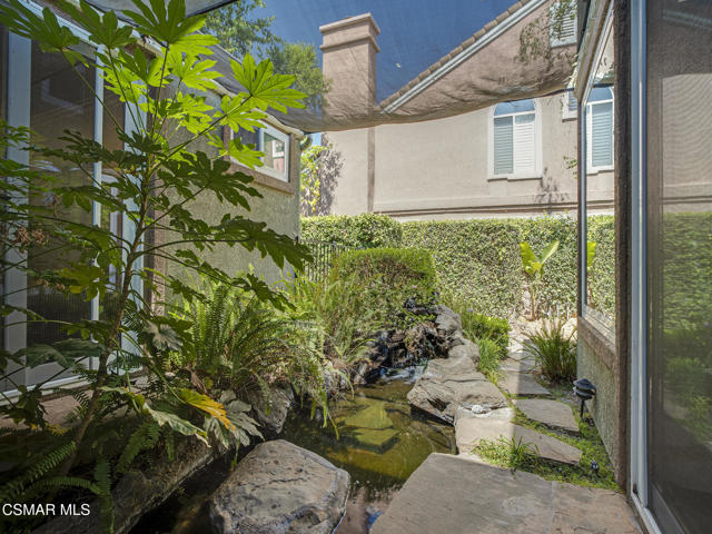 4126 Sterlingview Drive, Moorpark CA: https://media.crmls.org/mediaz/4285ef71-1893-4e2c-93a8-e73a74e0d82e.jpg