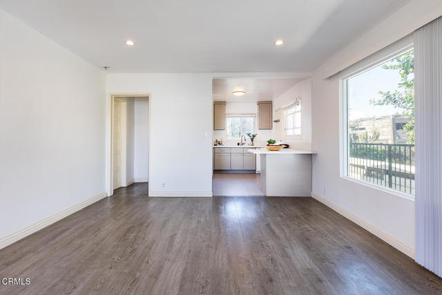 Detail Gallery Image 1 of 16 For 1827 Santa Ynez St #D,  Los Angeles,  CA 90026 - 1 Beds | 1 Baths