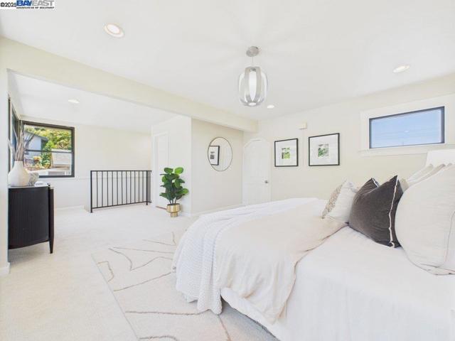 4418 Virginia Ave, Oakland CA: https://media.crmls.org/mediaz/4286d32a-cee0-40da-a5d0-b7336b36c522.jpg