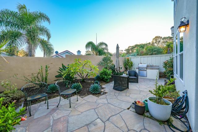 Detail Gallery Image 4 of 34 For 12964 Caminito Bautizo, San Diego,  CA 92130 - 3 Beds | 2/1 Baths