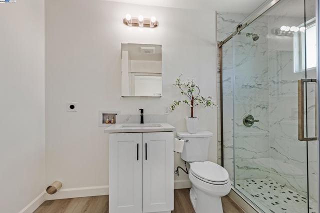 3495 Carrillo Dr, San Leandro CA: https://media.crmls.org/mediaz/42872432-800d-4385-820b-351fb399a907.jpg