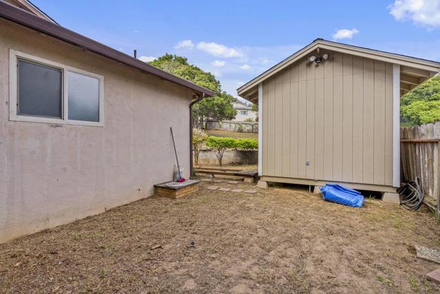 9355 Canyon Oak Road, Salinas CA: https://media.crmls.org/mediaz/42884c77-af5c-48c4-bf59-ded04c660d22.jpg