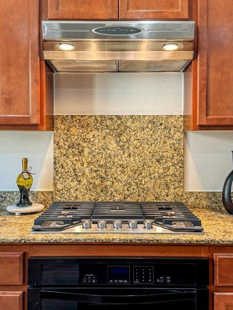 343 Williams Way, Hayward CA: https://media.crmls.org/mediaz/428bec16-8695-4515-88ab-8040cb764c8d.jpg