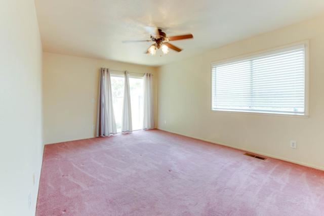 6460 Cabernet Drive, Hollister CA: https://media.crmls.org/mediaz/428c01e9-9b83-4be9-90fc-2cdf7e916cc6.jpg