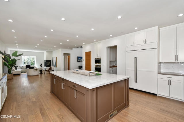 29677 Mulholland Highway, Agoura Hills CA: https://media.crmls.org/mediaz/428c5867-8b5e-432a-b7a9-158f78561bdd.jpg