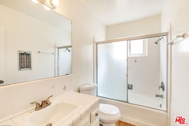 2332 S Beverly Glen Boulevard, Los Angeles CA: https://media.crmls.org/mediaz/428cf7d6-3630-48f4-ab68-28c1512c2f1a.jpg