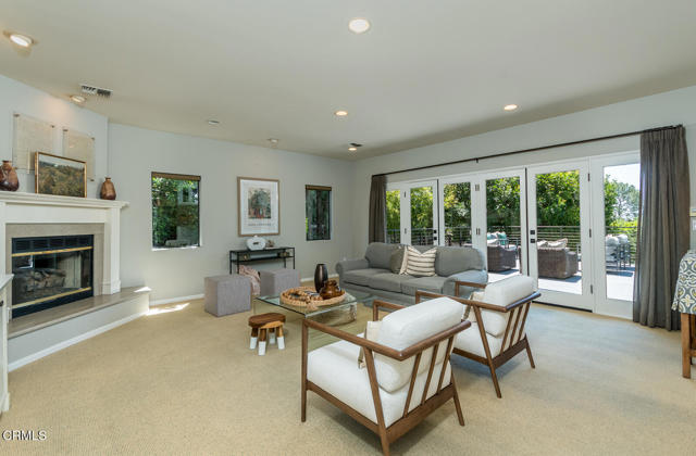 Detail Gallery Image 15 of 75 For 2320 Mountain Ave, La Crescenta,  CA 91214 - 4 Beds | 3/1 Baths