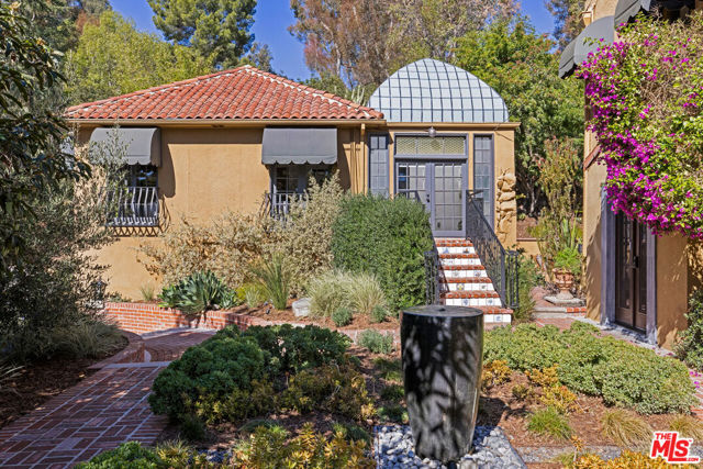 540 Mount Washington Drive, Los Angeles CA: https://media.crmls.org/mediaz/428e6fbc-6d12-4432-94fc-85d4a2e47bde.jpg