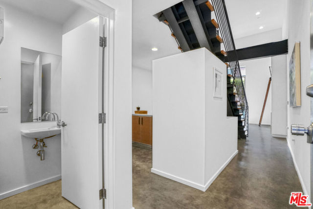 1220 N Orange Grove Avenue, West Hollywood CA: https://media.crmls.org/mediaz/428f0a2d-a850-4be7-a89a-abf4e8d861dc.jpg