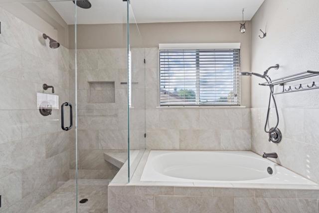 961 Alder Street, Hollister CA: https://media.crmls.org/mediaz/428f8bfa-085a-44dd-bfe8-923f7dab8ee7.jpg