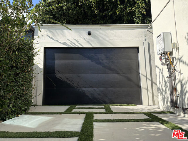 7957 Fountain Avenue photo 31