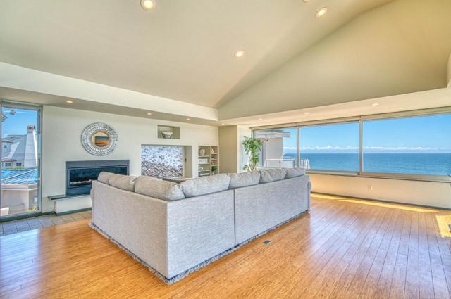 420 Seaview Drive, Aptos CA: https://media.crmls.org/mediaz/428fe52c-63da-44cf-b575-d98df9051445.jpg