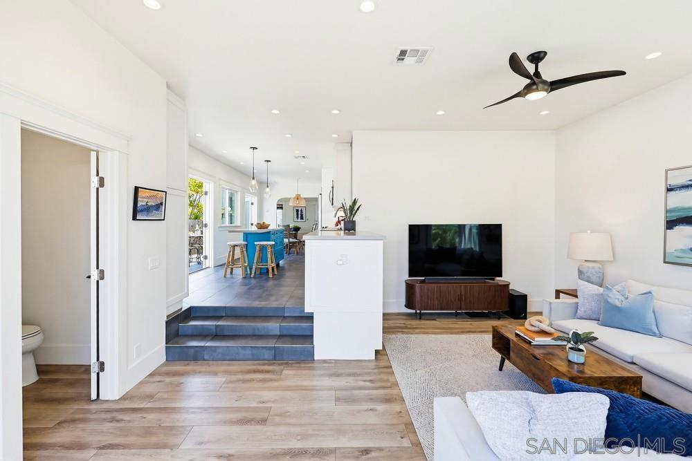 2064 Venice Street - photo 20