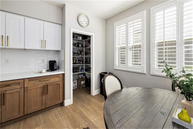 Detail Gallery Image 10 of 31 For 1924 Crossroads St, Chula Vista,  CA 91915 - 5 Beds | 4 Baths