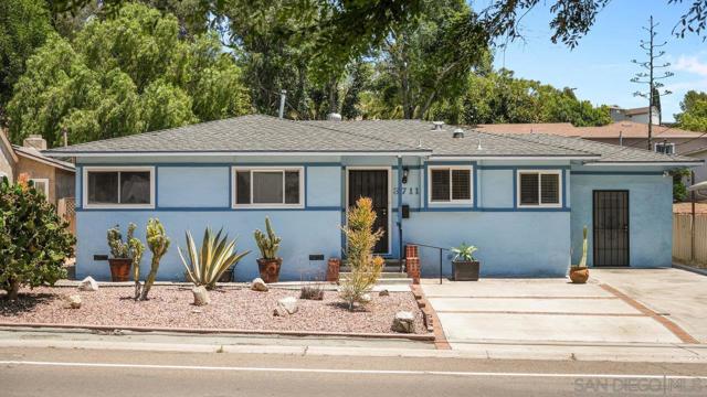 3711 Fairway Dr, La Mesa CA: https://media.crmls.org/mediaz/4291167f-e51d-441b-917e-6c575eeb407a.jpg