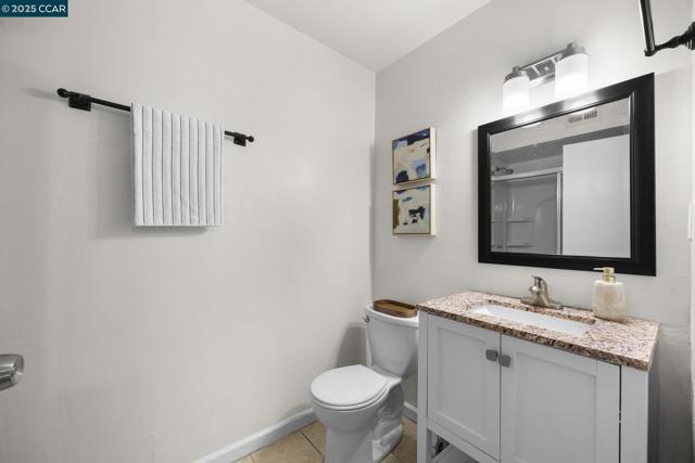 2045 Sierra Rd, Concord CA: https://media.crmls.org/mediaz/42919382-0548-4a38-8bfb-5f9908a0f149.jpg