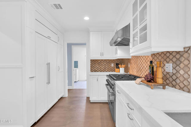 320 Starlane Drive, La Canada Flintridge CA: https://media.crmls.org/mediaz/4291b284-cea7-4e63-a038-7e209ad4f558.jpg