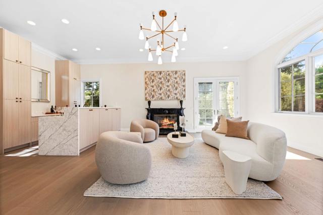 291 Atherton Avenue, Atherton CA: https://media.crmls.org/mediaz/429212c6-1b14-4850-a127-3ea2b1076b00.jpg