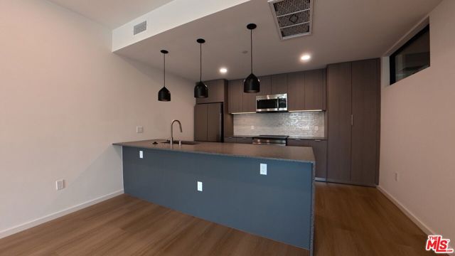 5119 Colfax Avenue, 203 photo 32
