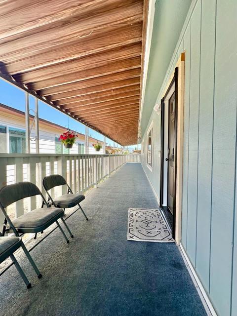 383 Chateau La Salle Drive, San Jose CA: https://media.crmls.org/mediaz/4292d143-ebf6-44f0-8824-dc3eaa58346b.jpg