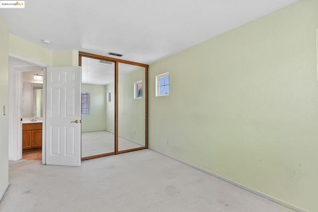 2 Quiet Path Ct, Pittsburg CA: https://media.crmls.org/mediaz/4294c875-fcbe-41f5-ad8f-eeb93f7f4d3e.jpg