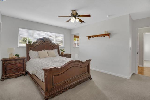 7347 Ione Ct, Dublin CA: https://media.crmls.org/mediaz/42955c40-5b9f-4748-81f6-854f29fb2017.jpg