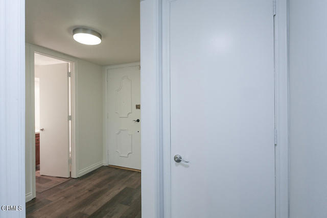 Detail Gallery Image 22 of 36 For 14923 Moorpark St #103,  Sherman Oaks,  CA 91403 - 2 Beds | 2 Baths