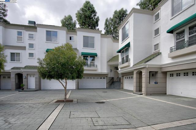 Image 1 of 29 For 440 Navaro Pl  115