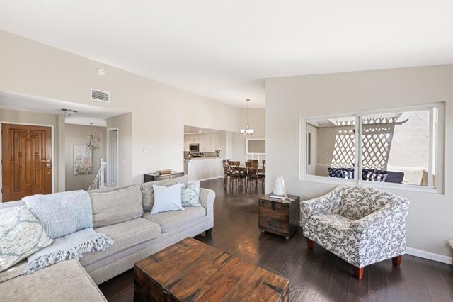 701 Fino Glen, Escondido CA: https://media.crmls.org/mediaz/42964287-6775-4c6b-9f08-15a9566916de.jpg