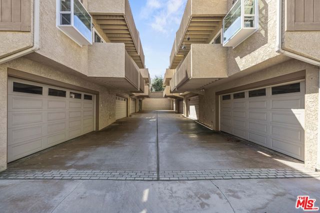 2701 Voorhees Avenue, Redondo Beach, California 90278, 2 Bedrooms Bedrooms, ,2 BathroomsBathrooms,Residential,For Sale,Voorhees,25578941