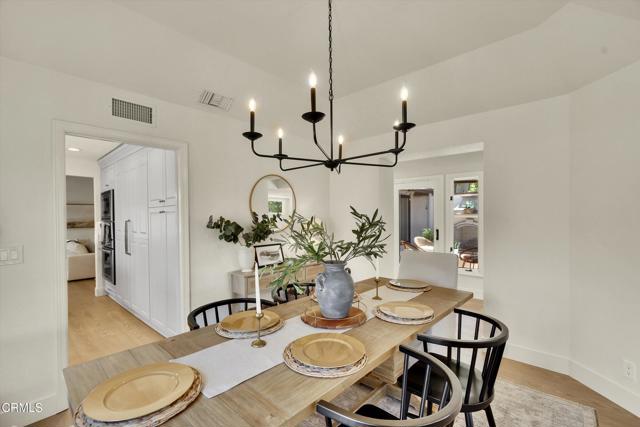 4559 Rayburn Street, Westlake Village CA: https://media.crmls.org/mediaz/429667a8-1cd0-4044-91b3-9e935211c222.jpg